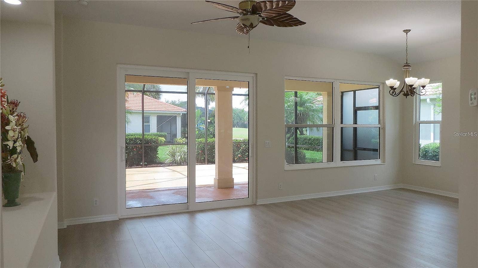 9616 TURNING LEAF TERRACE, Bradenton, FL 34212 Open Floor plan welcoming the outside in