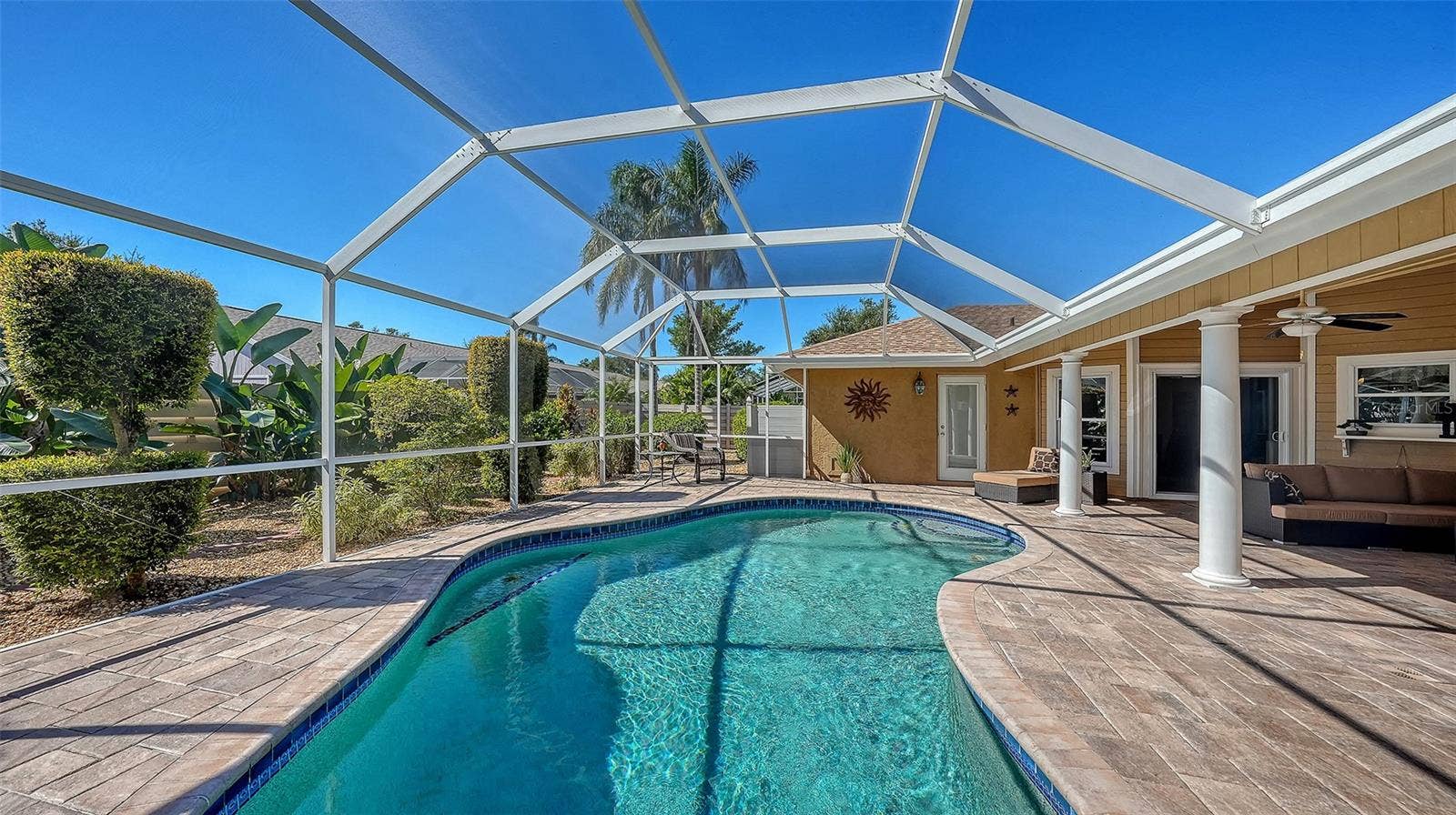 7975 MONTICELLO LANE, Sarasota, FL 34243 7975 MONTICELLO LANE, Sarasota, FL 34243