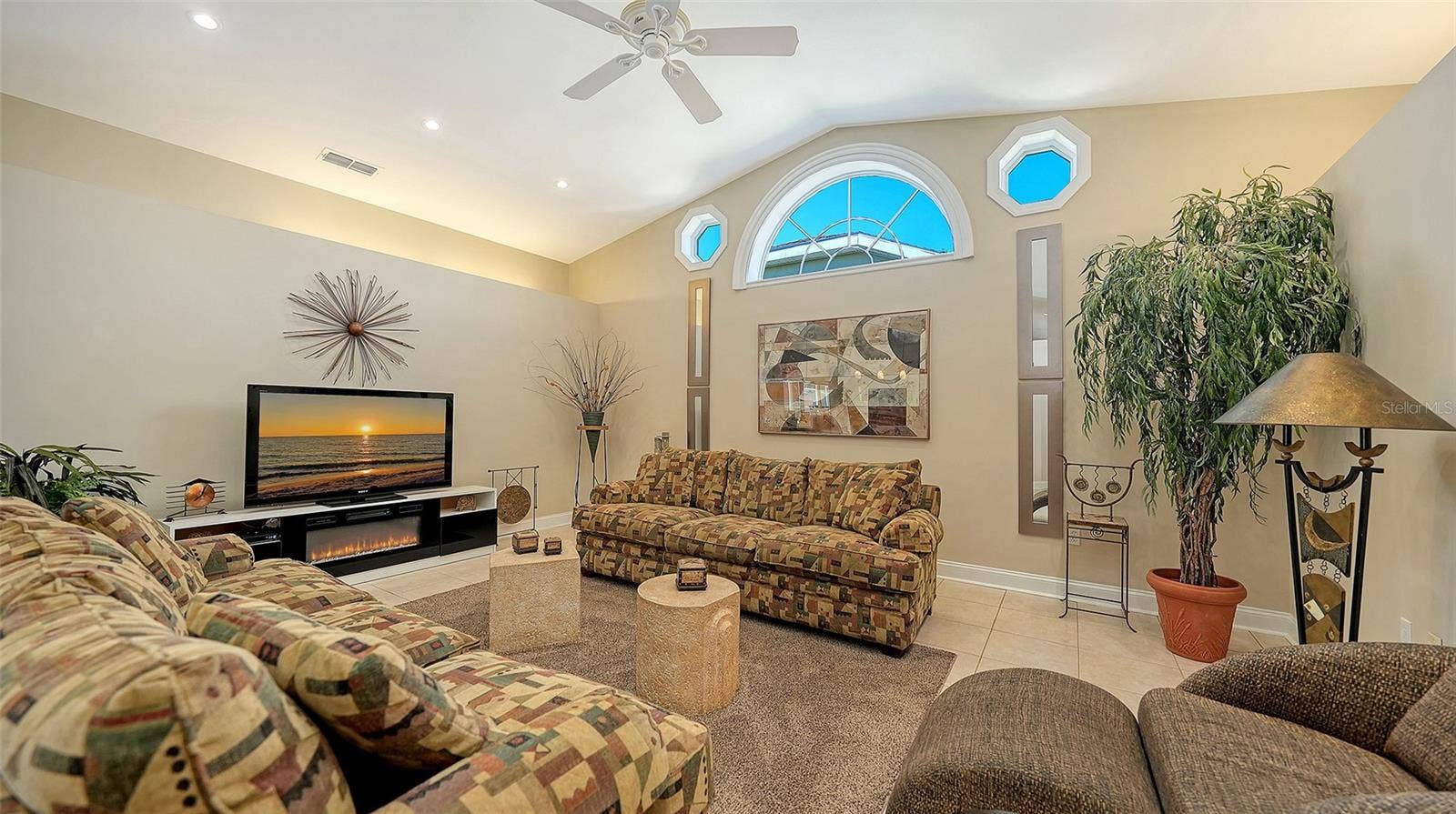 7975 MONTICELLO LANE, Sarasota, FL 34243 7975 MONTICELLO LANE, Sarasota, FL 34243