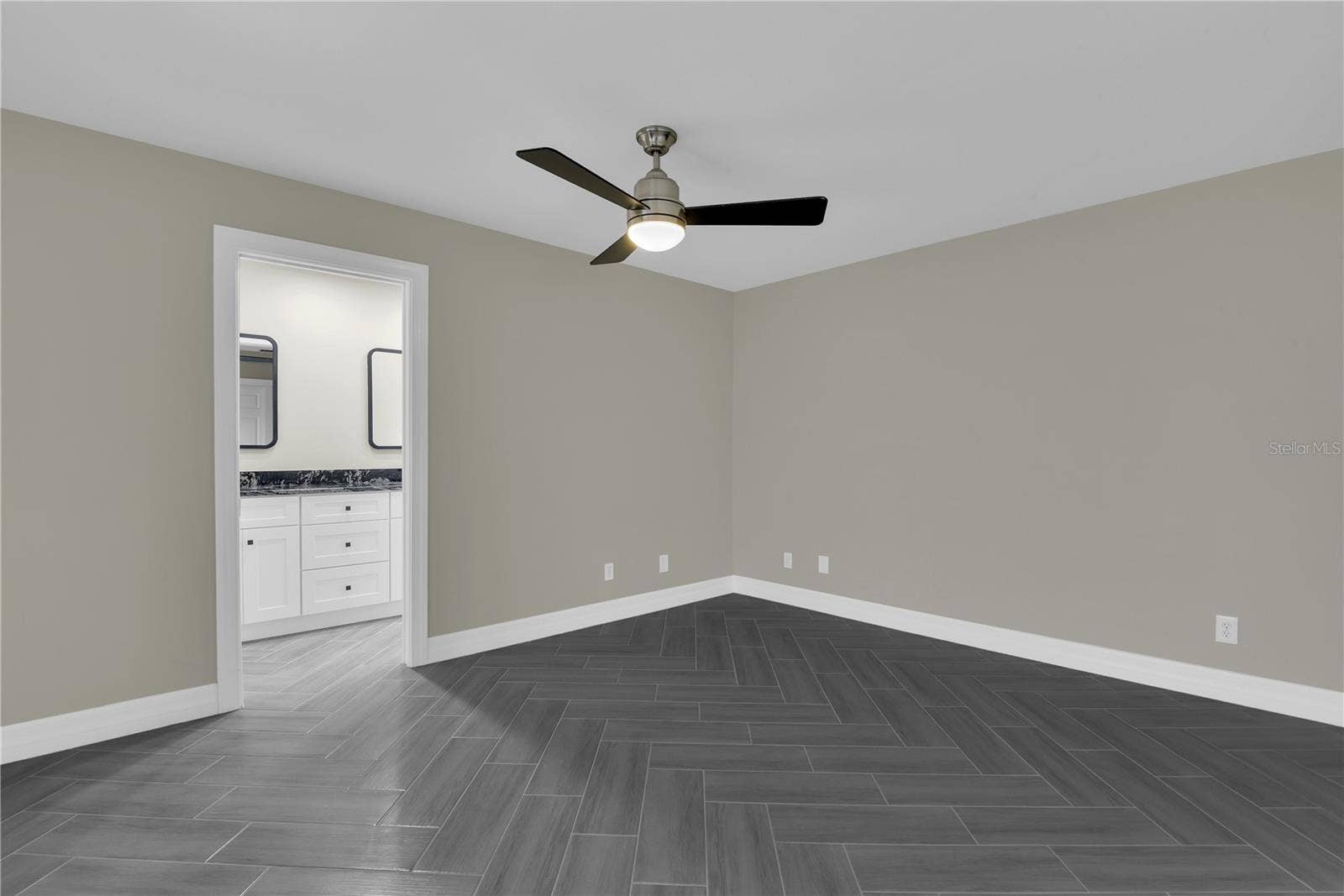4838 primary bedroom