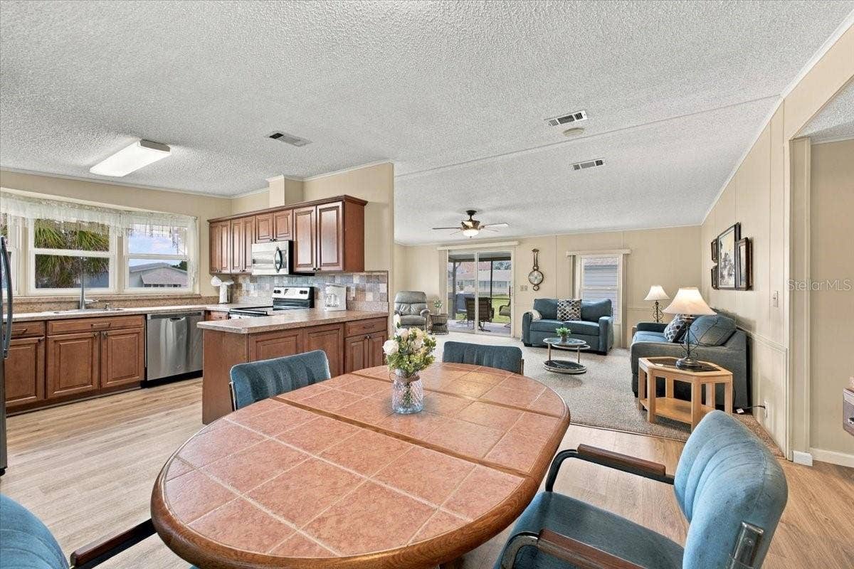 4 MEADOWLARK CIRCLE, Ellenton, FL 34222