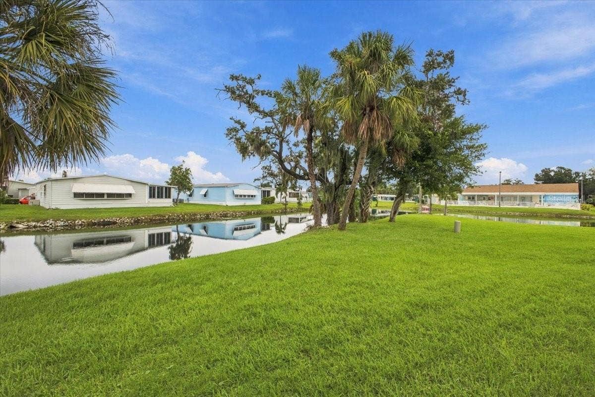 4 MEADOWLARK CIRCLE, Ellenton, FL 34222