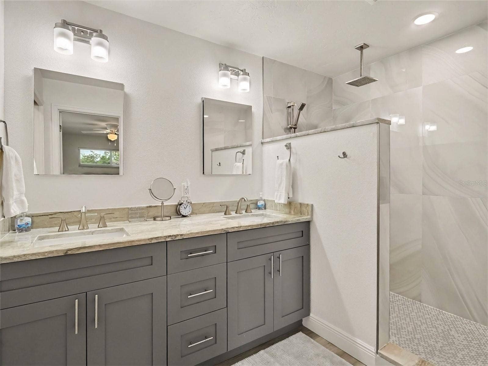 2208 78TH STREET W, Bradenton, FL 34209 Primary Bathroom