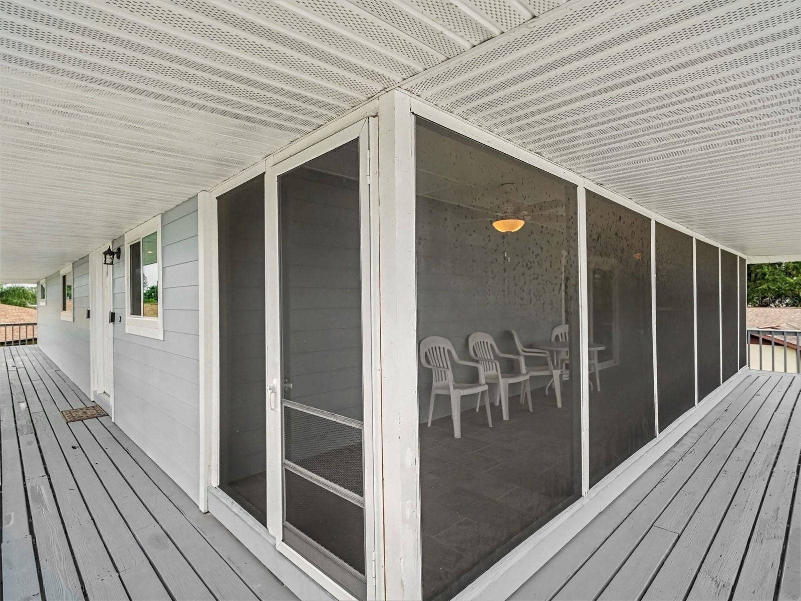 2208 78TH STREET W, Bradenton, FL 34209 Wrap around porch