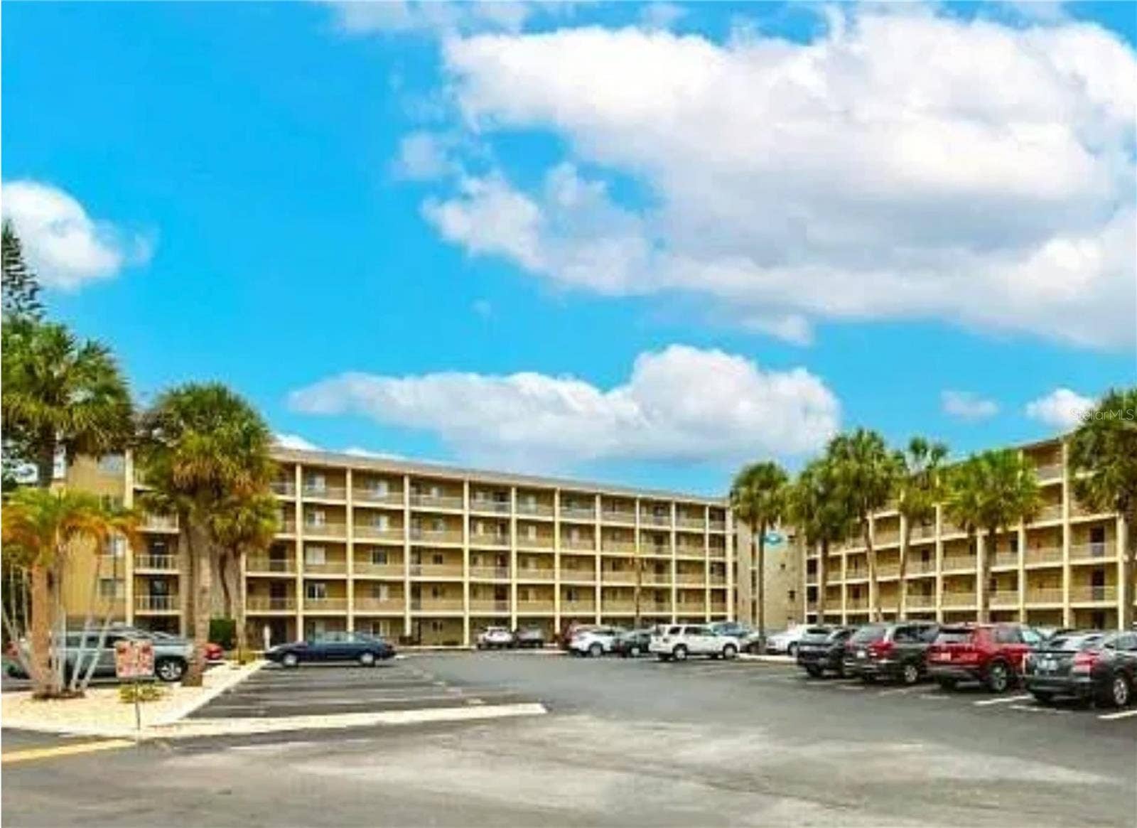 3917 LAKE BAYSHORE DRIVE, #F-307, Bradenton, FL 34205 3917 LAKE BAYSHORE DRIVE, #F-307, Bradenton, FL 34205