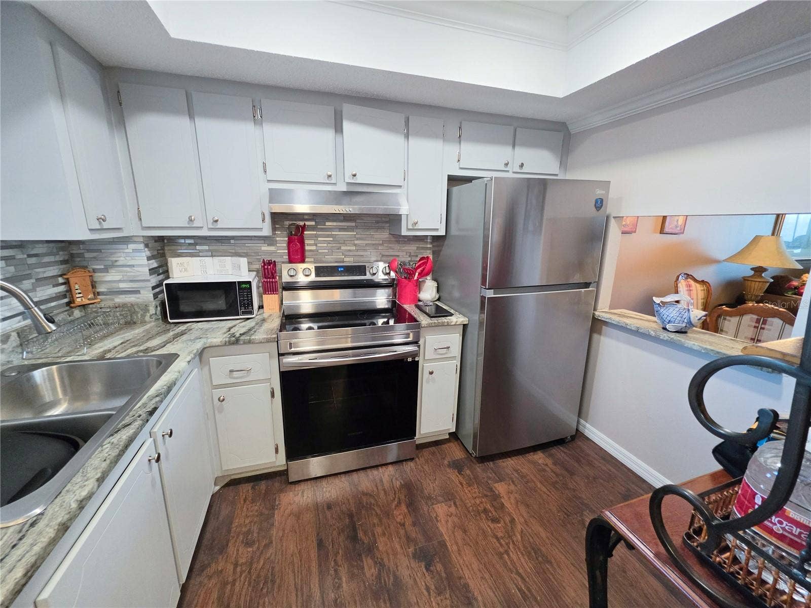 3917 LAKE BAYSHORE DRIVE, #F-307, Bradenton, FL 34205 Kitchen