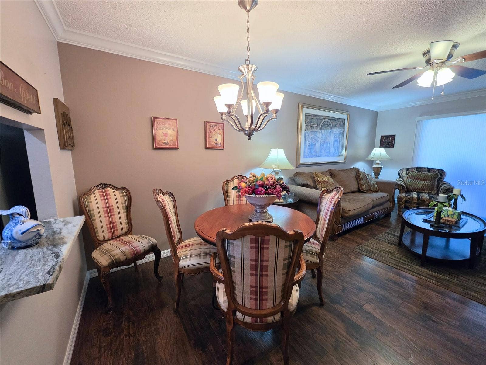 3917 LAKE BAYSHORE DRIVE, #F-307, Bradenton, FL 34205 Dining area