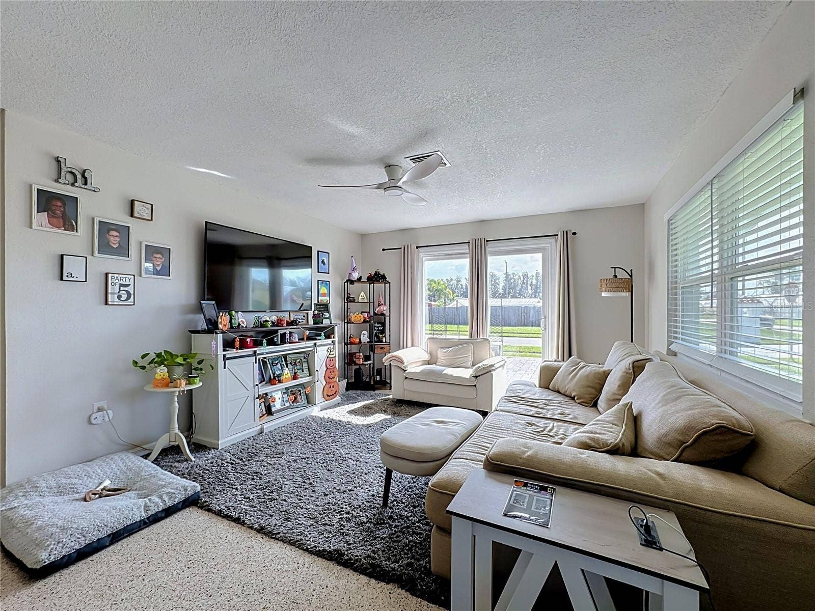 11704 40TH AVENUE W, Bradenton, FL 34210 11704 40TH AVENUE W, Bradenton, FL 34210