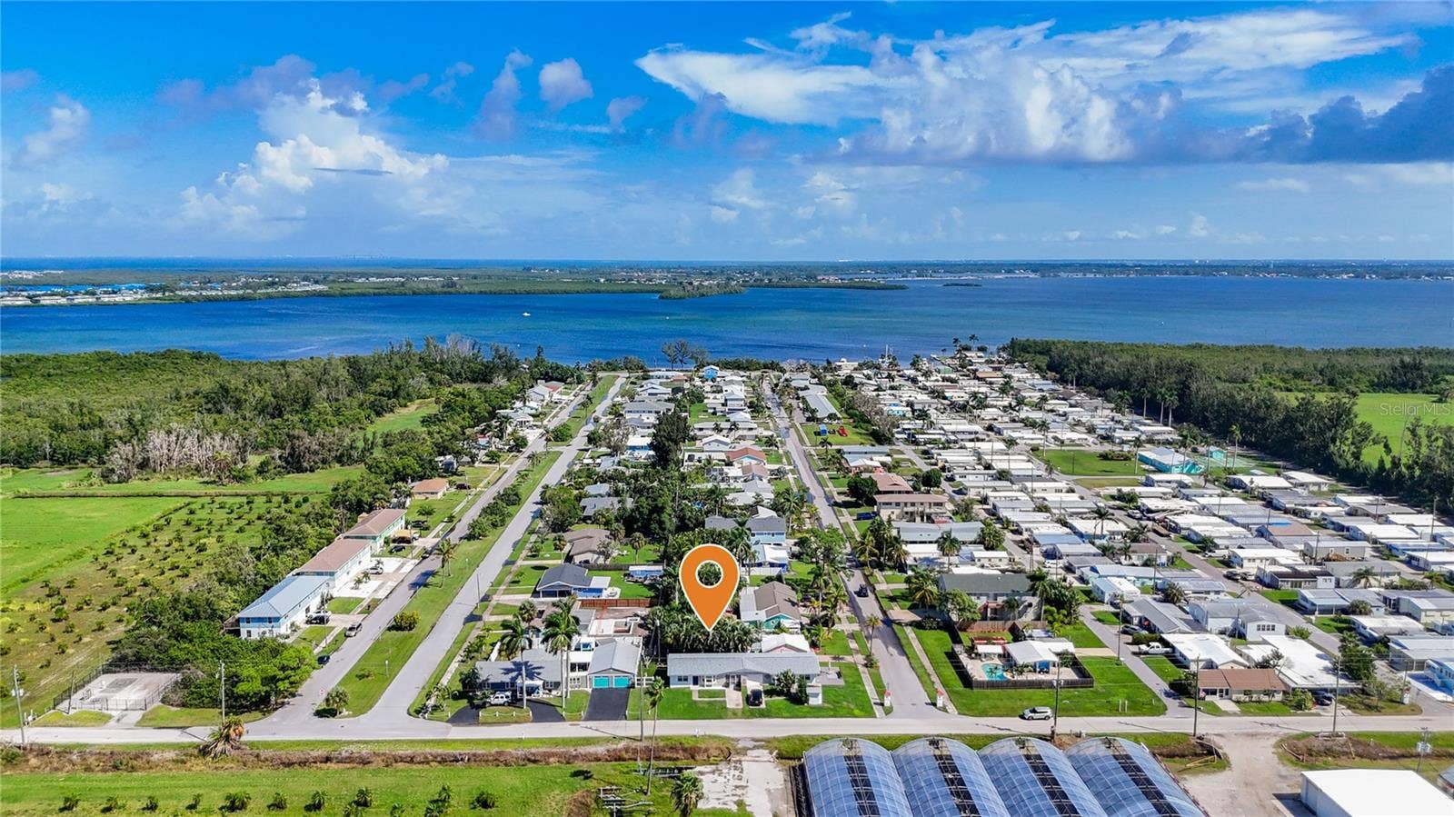 11704 40TH AVENUE W, Bradenton, FL 34210 11704 40TH AVENUE W, Bradenton, FL 34210