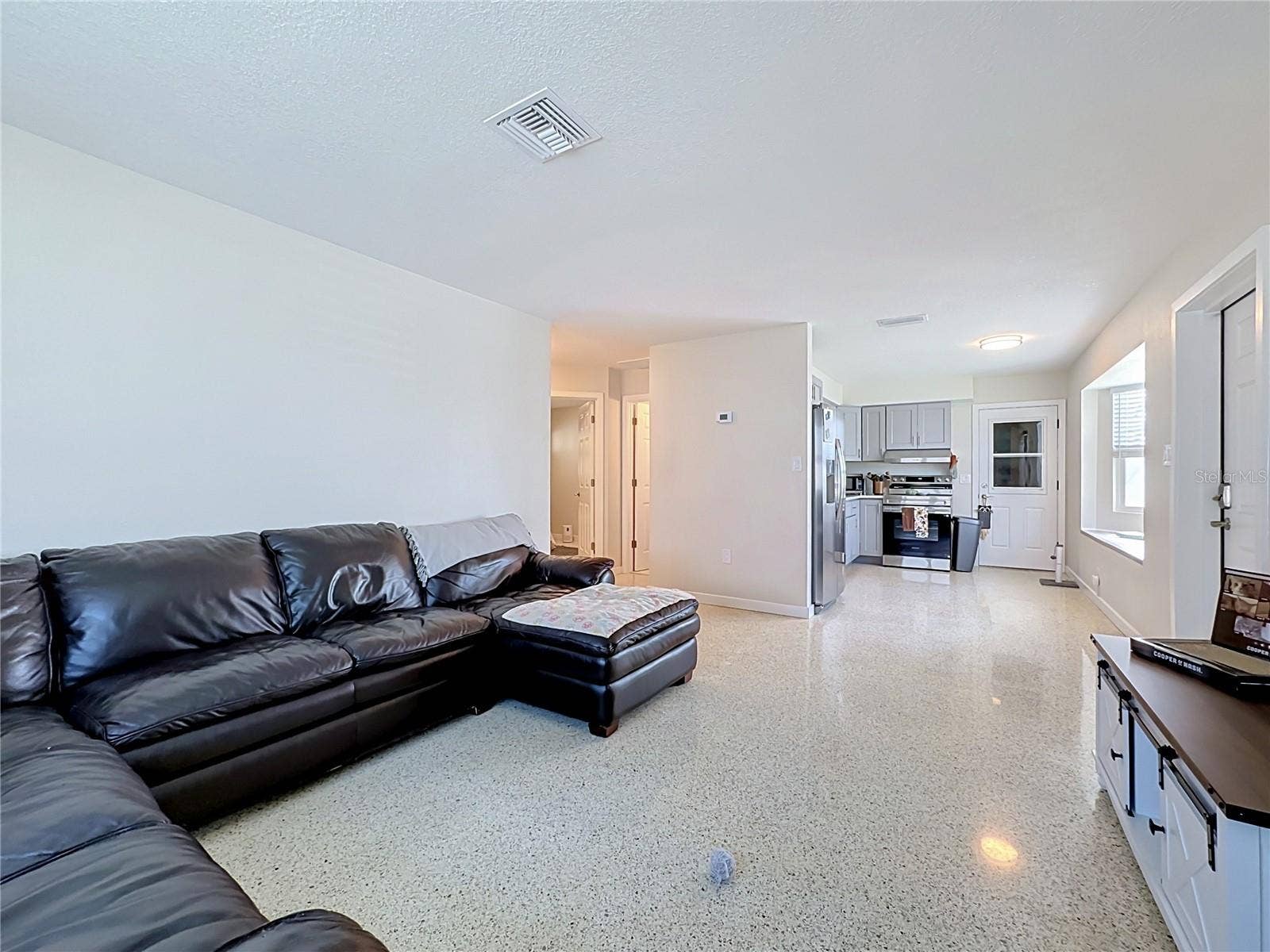11704 40TH AVENUE W, Bradenton, FL 34210 11704 40TH AVENUE W, Bradenton, FL 34210