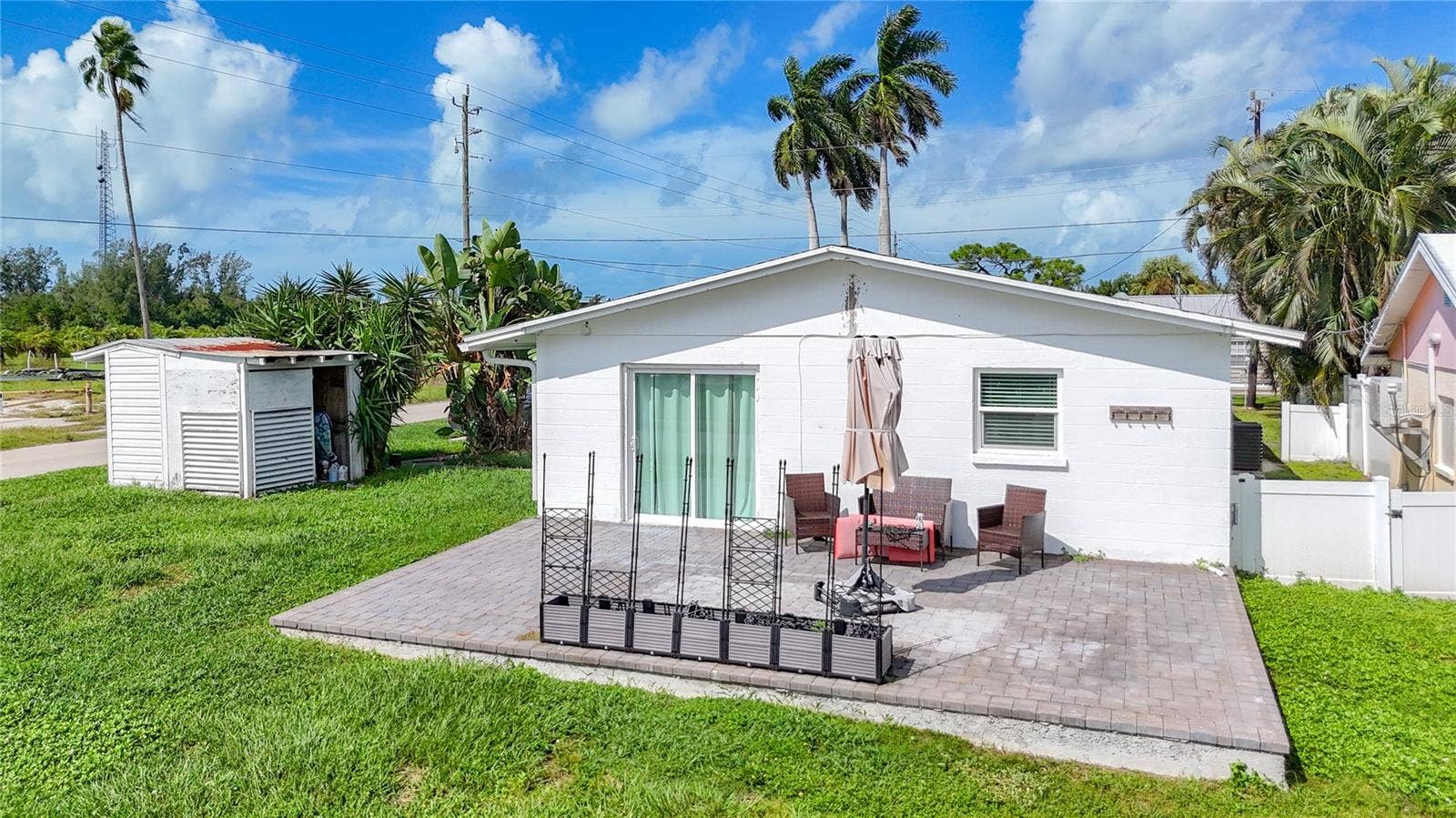 11704 40TH AVENUE W, Bradenton, FL 34210 11704 40TH AVENUE W, Bradenton, FL 34210
