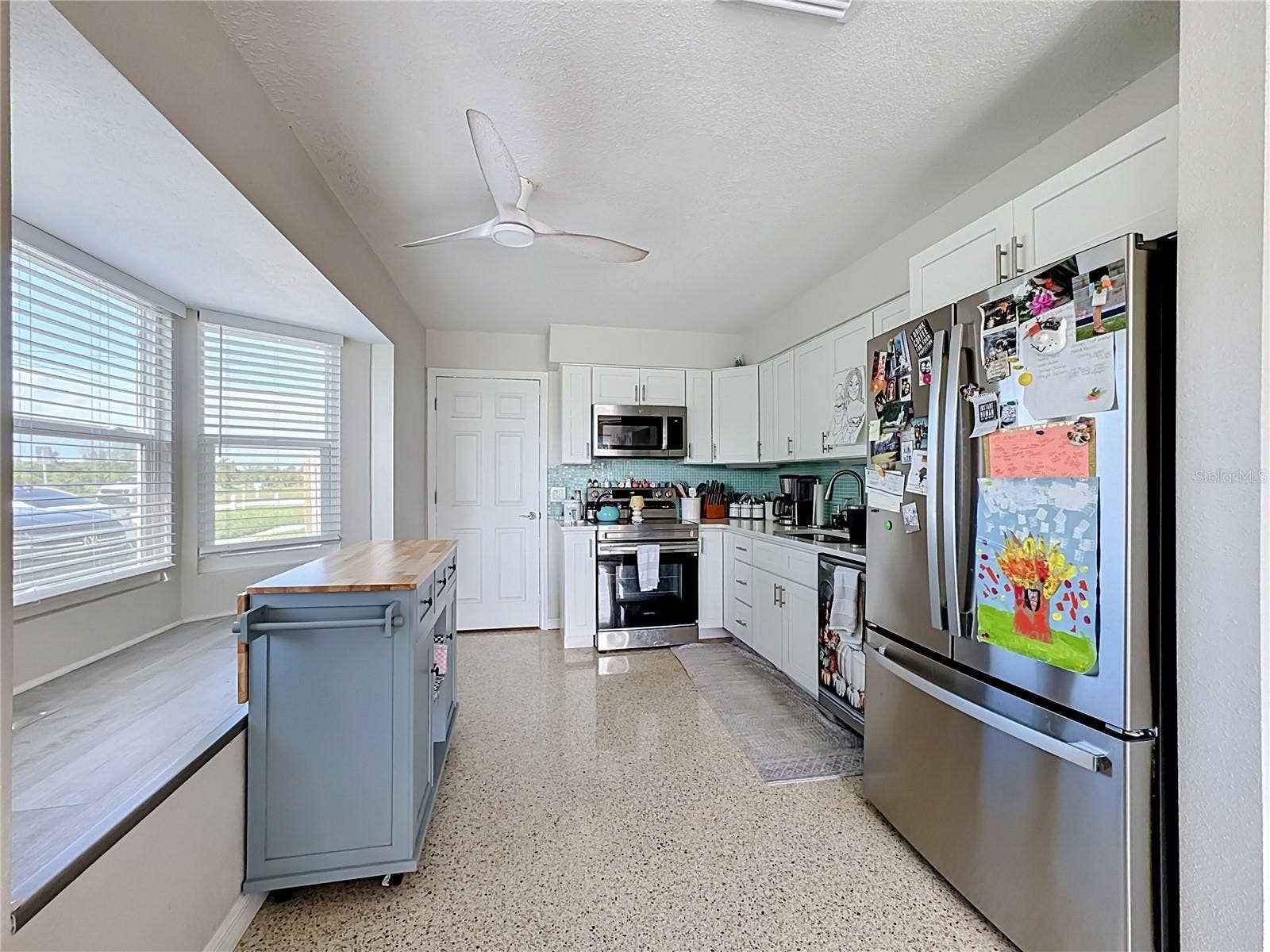 11704 40TH AVENUE W, Bradenton, FL 34210 11704 40TH AVENUE W, Bradenton, FL 34210