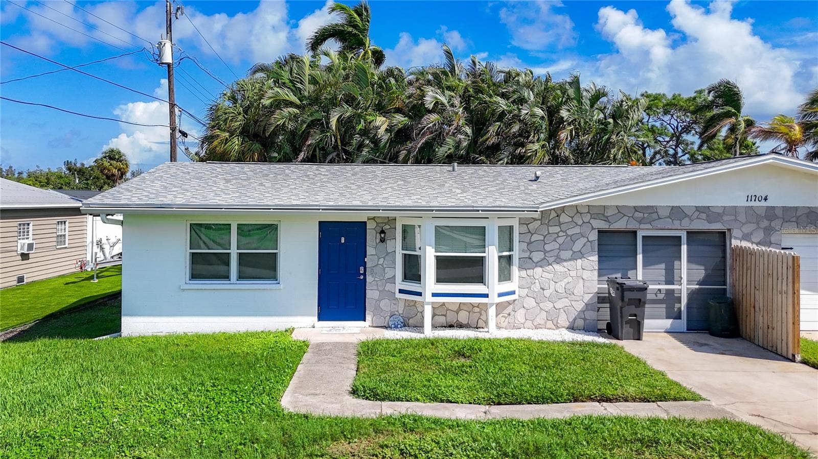11704 40TH AVENUE W, Bradenton, FL 34210 11704 40TH AVENUE W, Bradenton, FL 34210