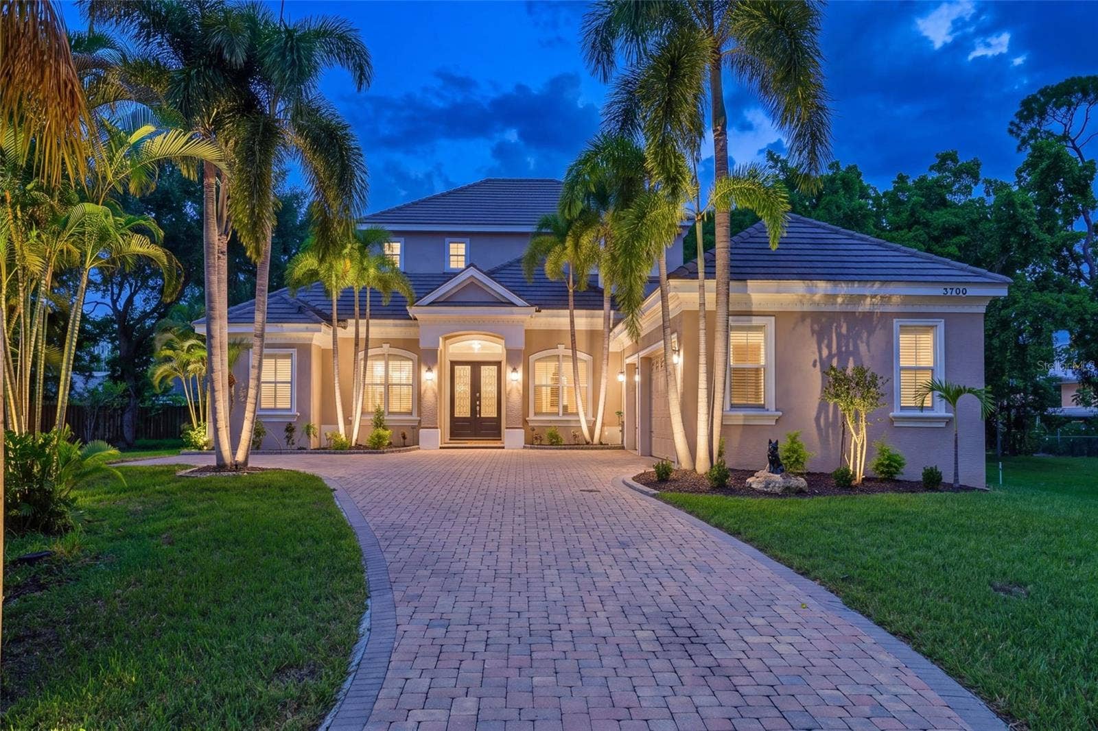 3700 1ST AVENUE W, Bradenton, FL 34205 3700 1ST AVENUE W, Bradenton, FL 34205