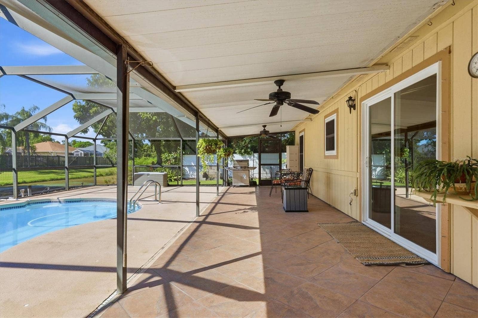 4006 75TH TERRACE E, Sarasota, FL 34243 4006 75TH TERRACE E, Sarasota, FL 34243