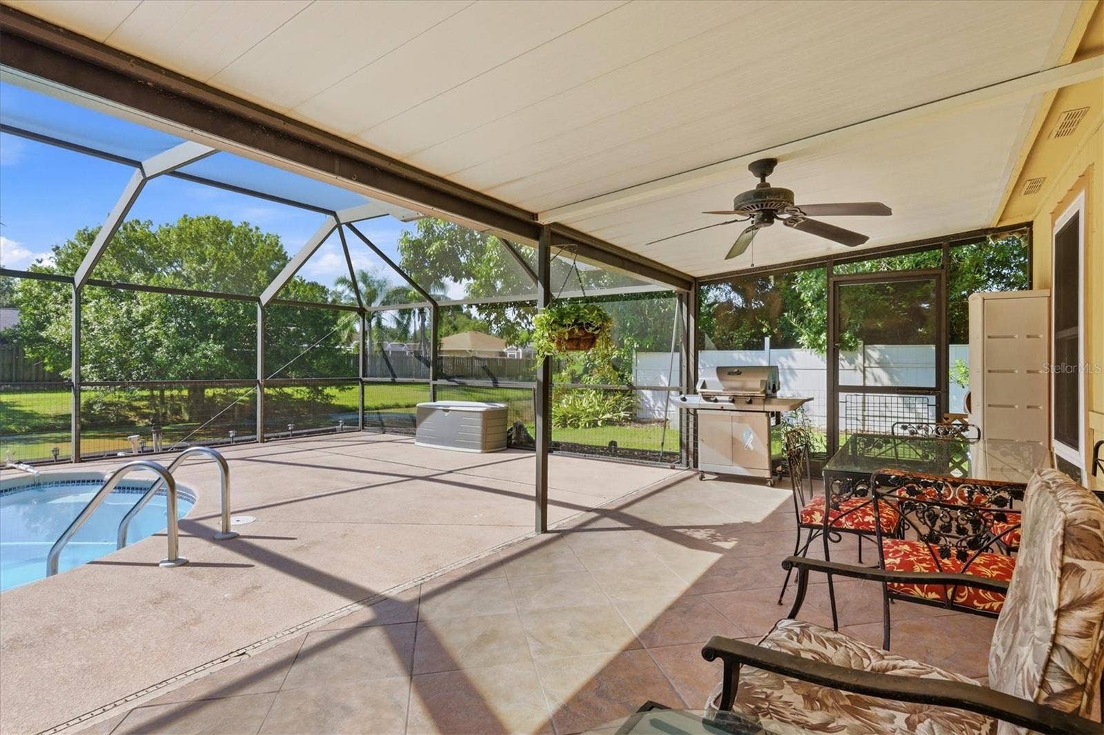 4006 75TH TERRACE E, Sarasota, FL 34243 4006 75TH TERRACE E, Sarasota, FL 34243