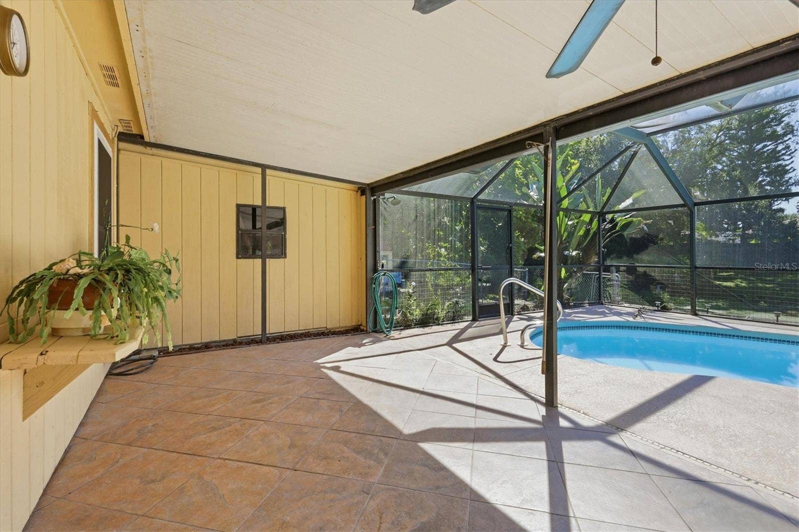 4006 75TH TERRACE E, Sarasota, FL 34243 4006 75TH TERRACE E, Sarasota, FL 34243