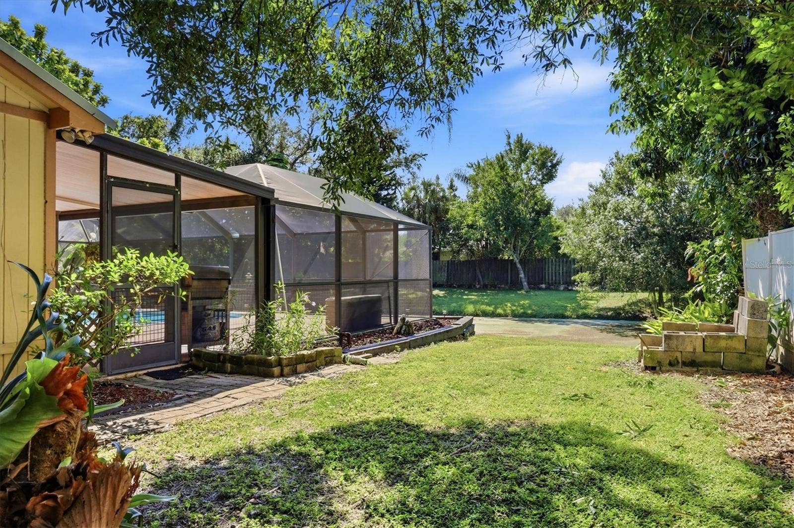 4006 75TH TERRACE E, Sarasota, FL 34243 4006 75TH TERRACE E, Sarasota, FL 34243