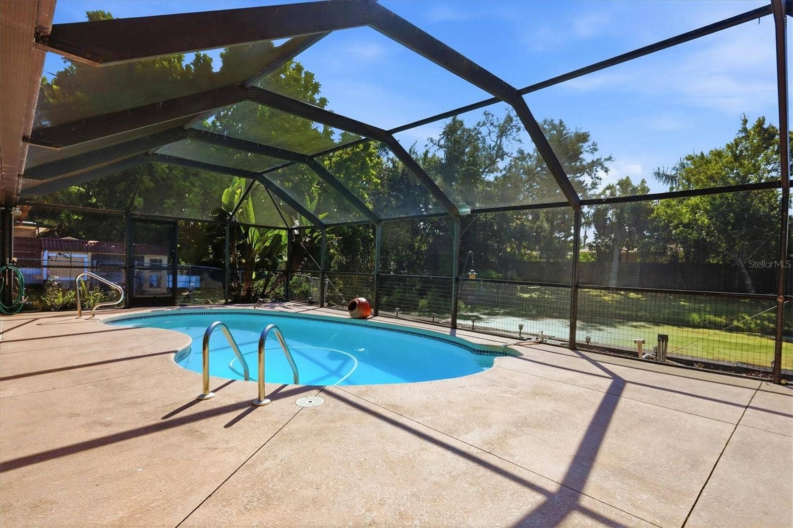 4006 75TH TERRACE E, Sarasota, FL 34243 4006 75TH TERRACE E, Sarasota, FL 34243