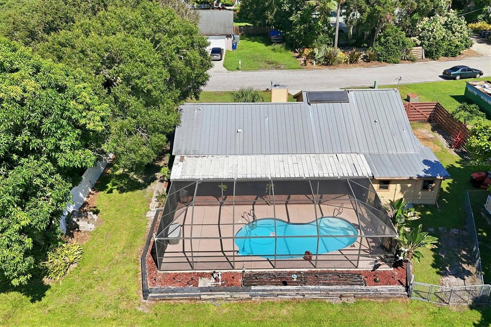 4006 75TH TERRACE E, Sarasota, FL 34243 4006 75TH TERRACE E, Sarasota, FL 34243