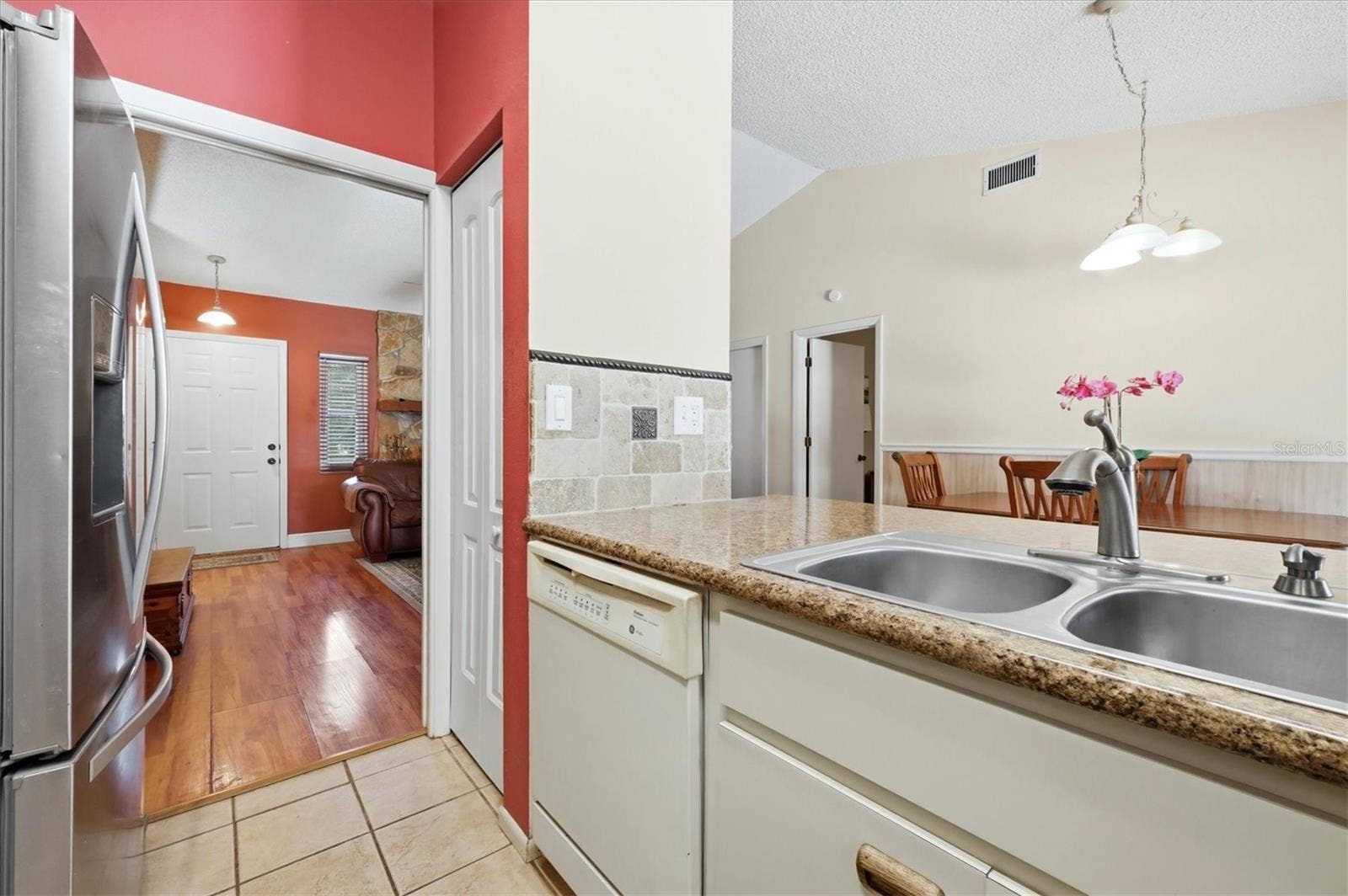 4006 75TH TERRACE E, Sarasota, FL 34243 4006 75TH TERRACE E, Sarasota, FL 34243