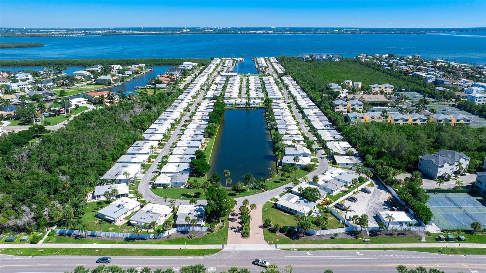 Spanish Main complex gulf to bay.