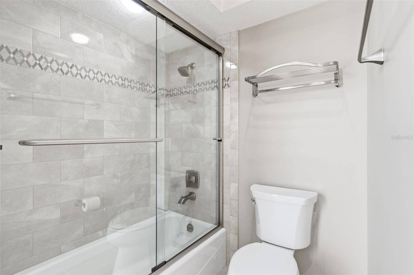 8728 53RD TERRACE E, Bradenton, FL 34211 8728 53RD TERRACE E, Bradenton, FL 34211