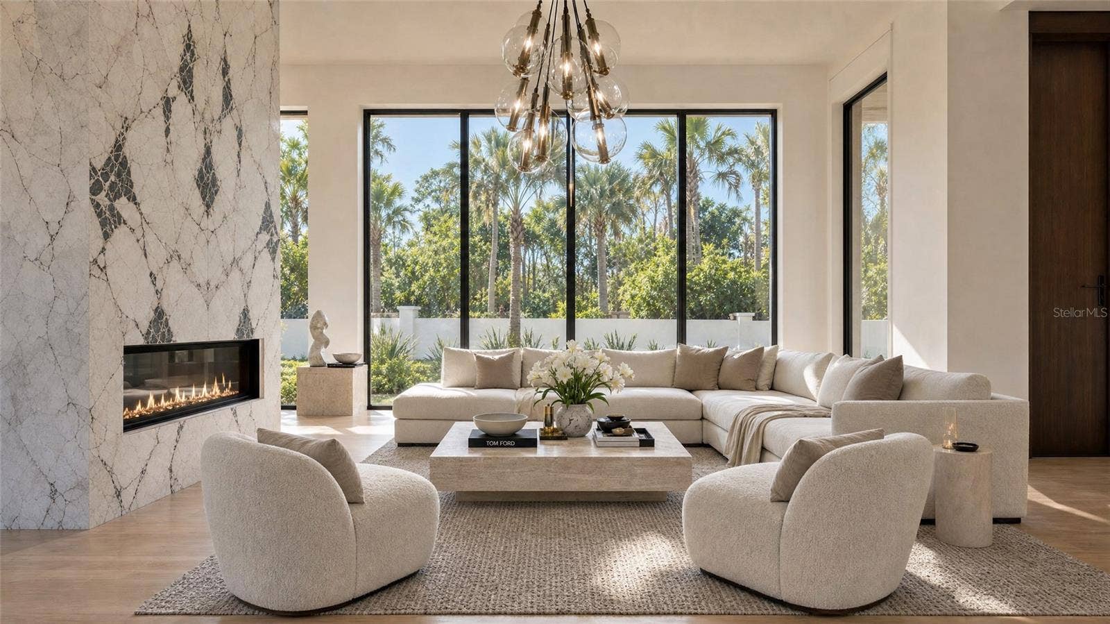 2100 MCCLELLAN PARKWAY, Sarasota, FL 34239 Includes virtual staging.