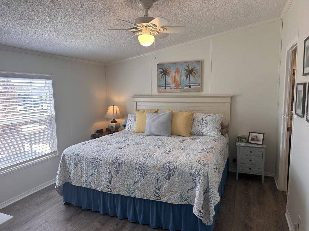 122 W SAINT ANNES CIRCLE, Apollo Beach, FL 33572