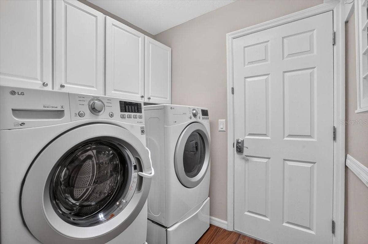 3331 45TH AVENUE E, Bradenton, FL 34203 Laundry