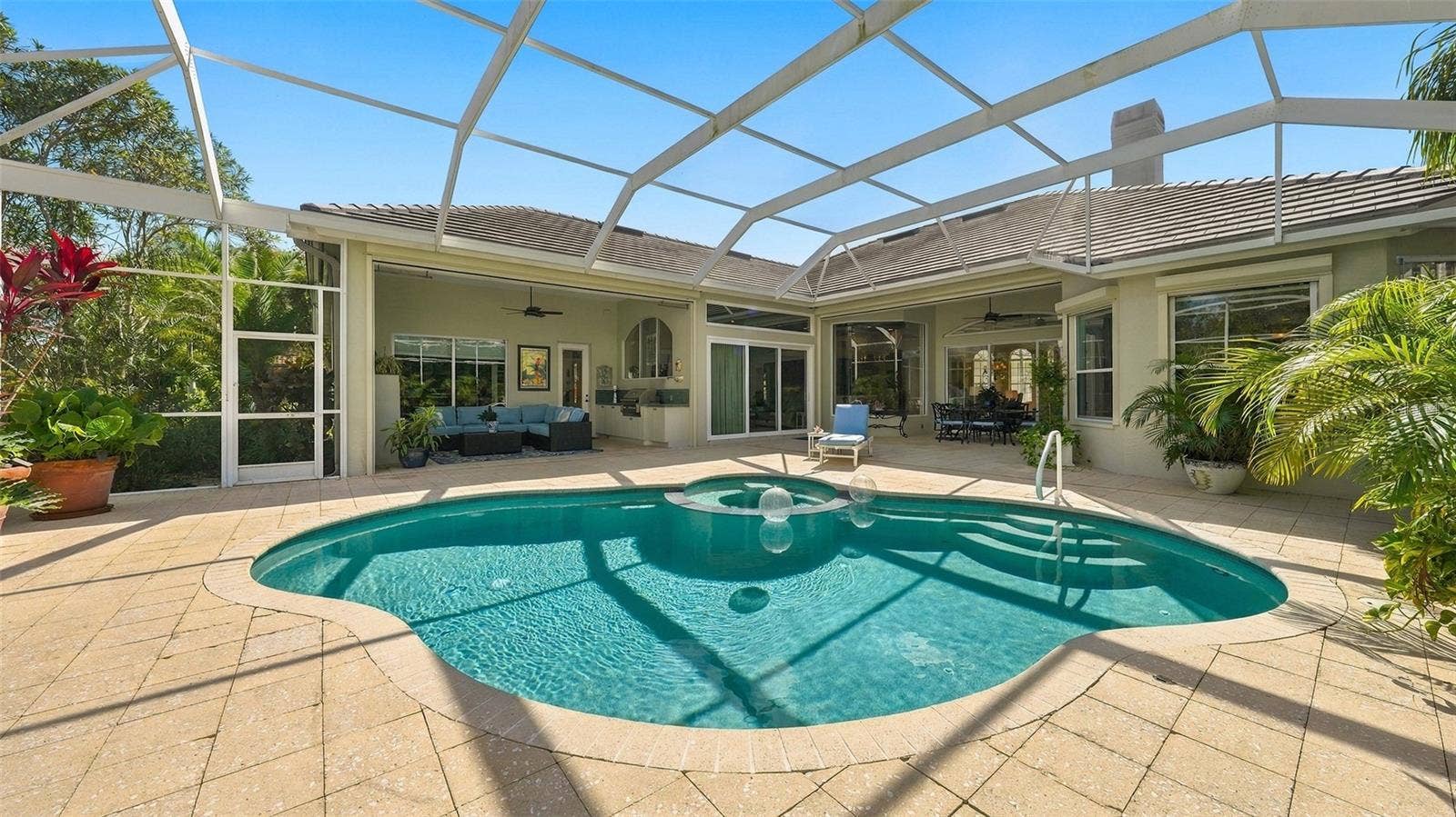 7325 CHATSWORTH COURT, University Park, FL 34201