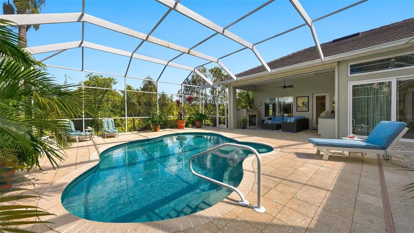 7325 CHATSWORTH COURT, University Park, FL 34201