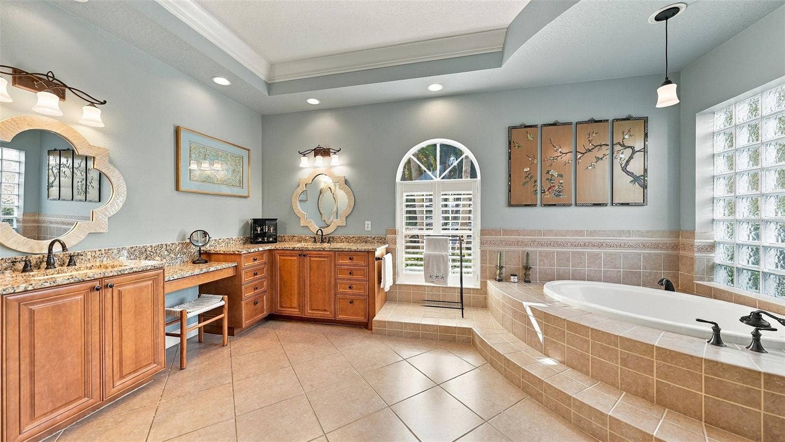 7325 CHATSWORTH COURT, University Park, FL 34201
