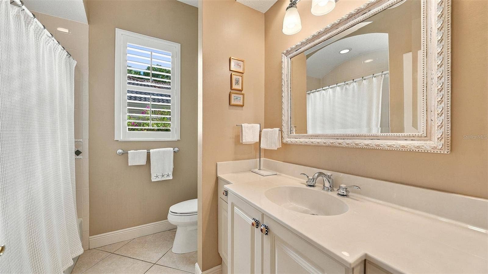 7325 CHATSWORTH COURT, University Park, FL 34201