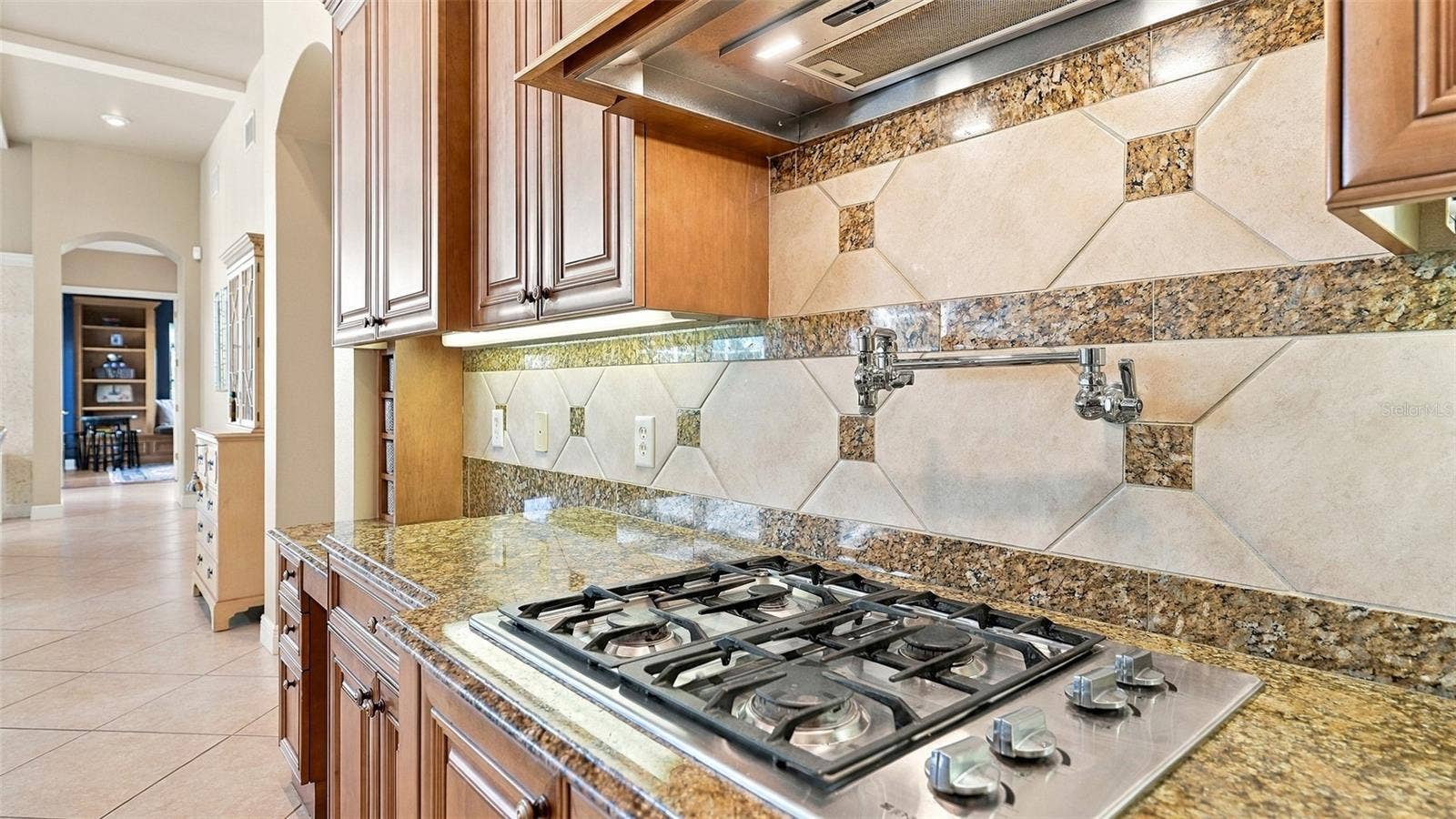 7325 CHATSWORTH COURT, University Park, FL 34201