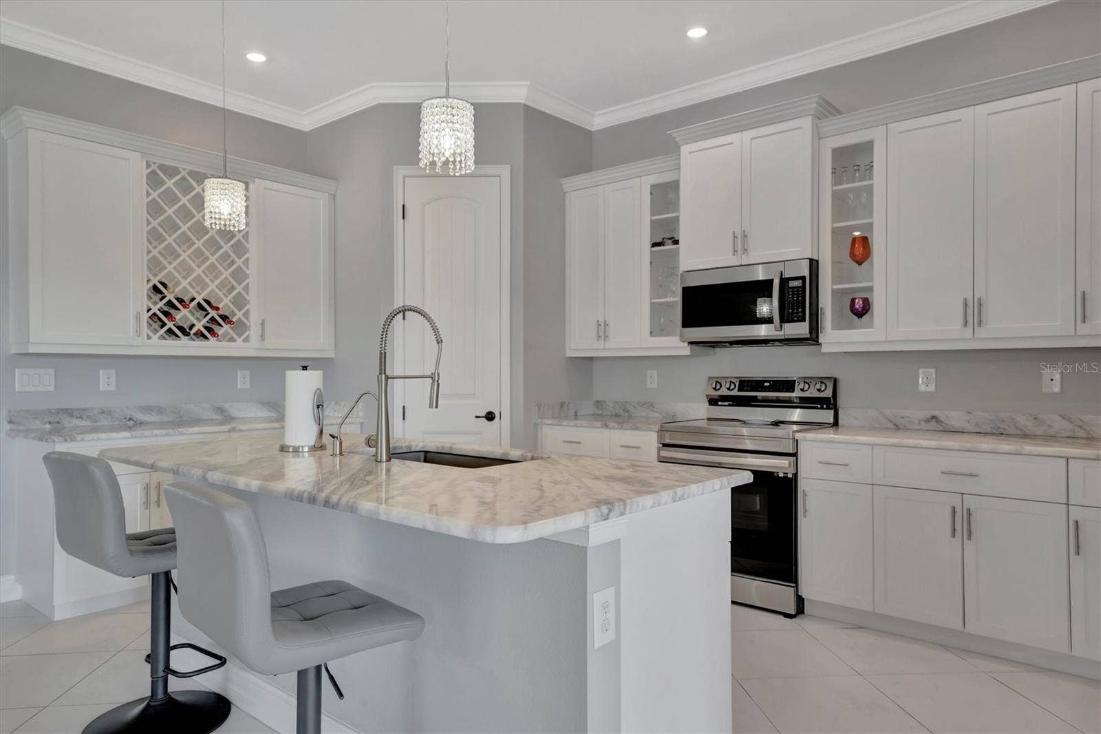 6620 35TH COURT E, Sarasota, FL 34243