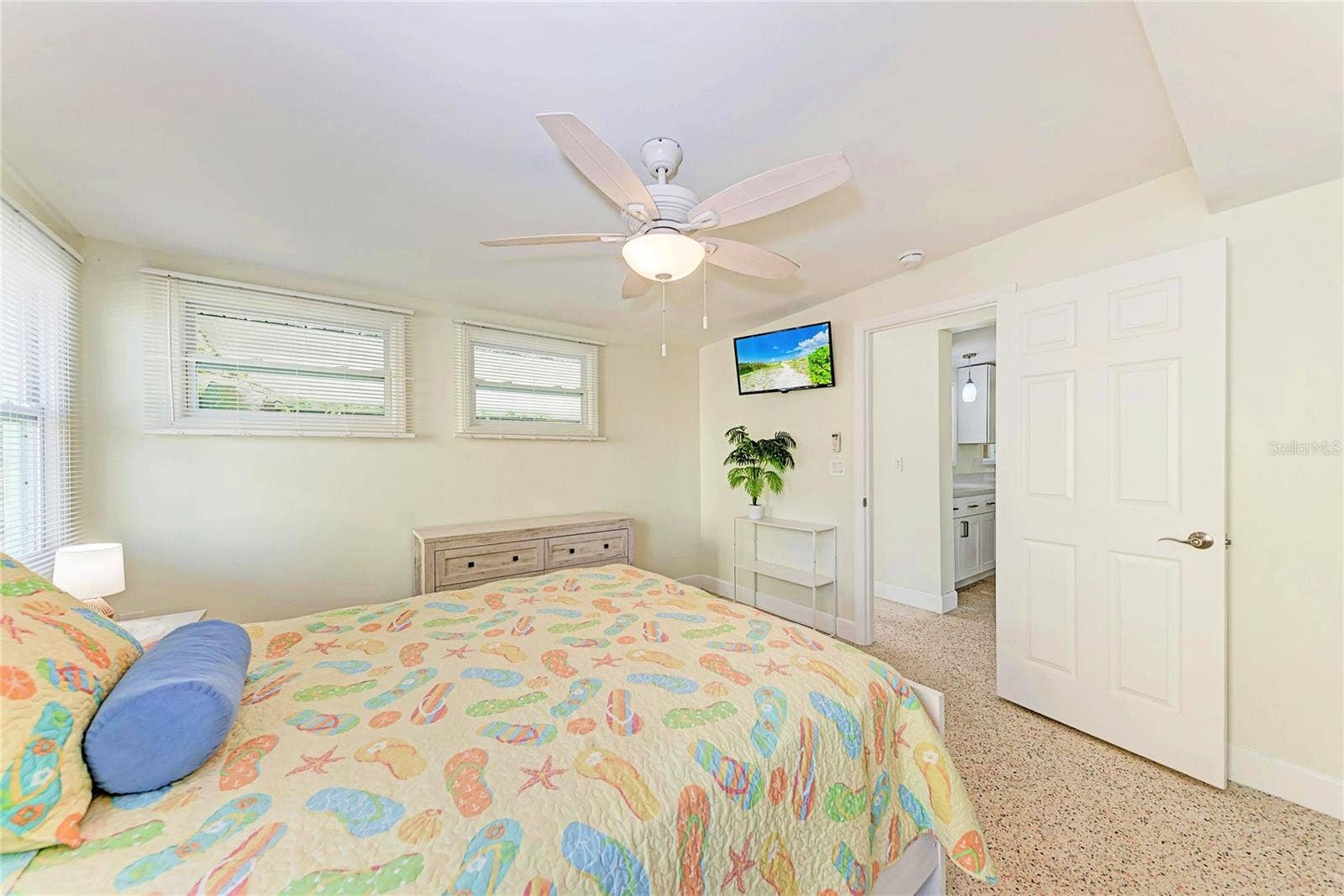 503 BAYVIEW DRIVE, Holmes Beach, FL 34217 503 BAYVIEW DRIVE, Holmes Beach, FL 34217