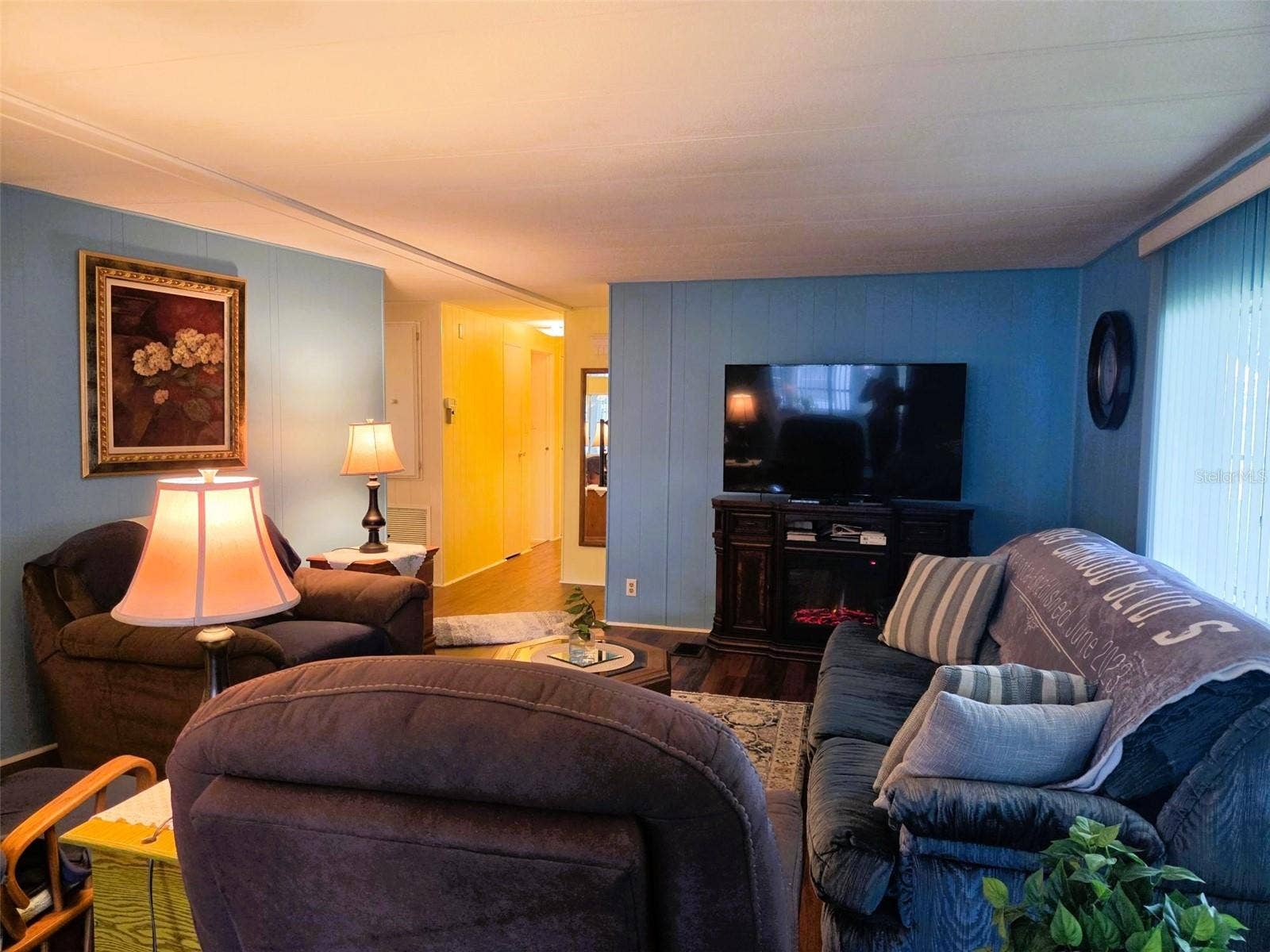 3309 OAKWOOD BOULEVARD N, Sarasota, FL 34237 Another view of the living room