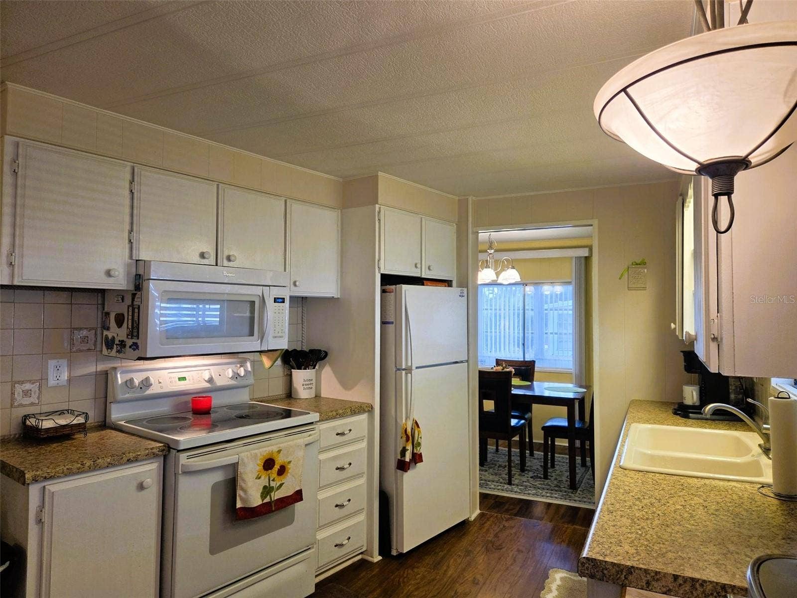 3309 OAKWOOD BOULEVARD N, Sarasota, FL 34237 Large Kitchen fully equiped