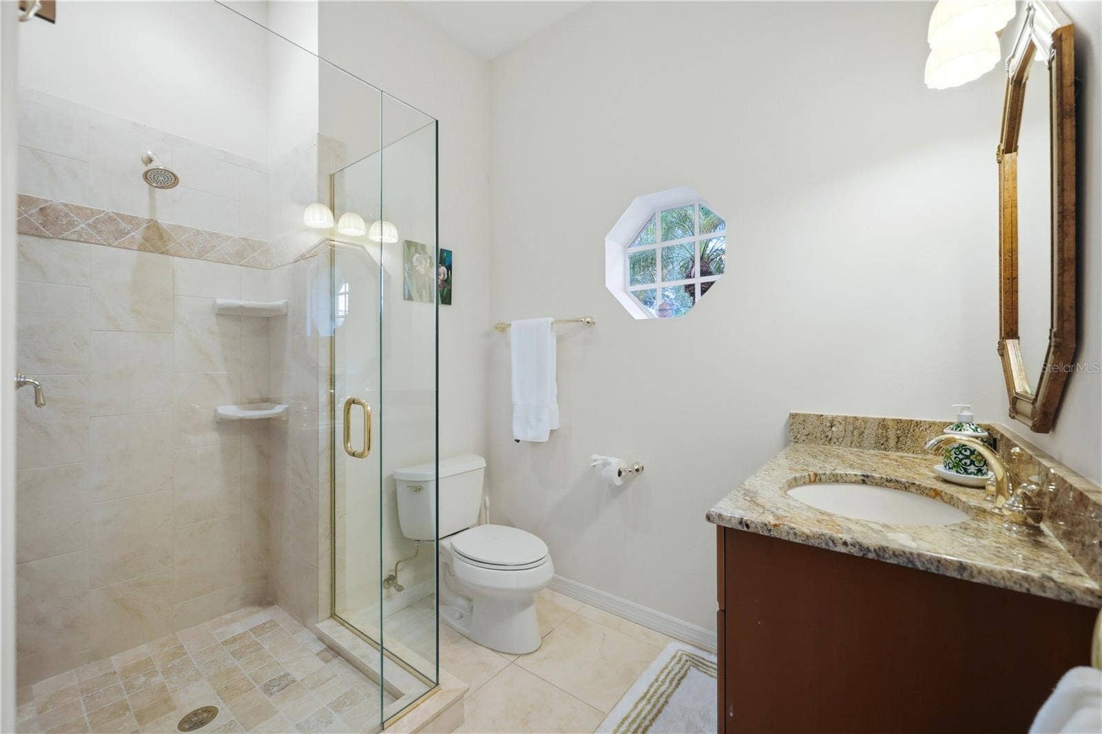 7502 EATON COURT, University Park, FL 34201 Guest Room Bath