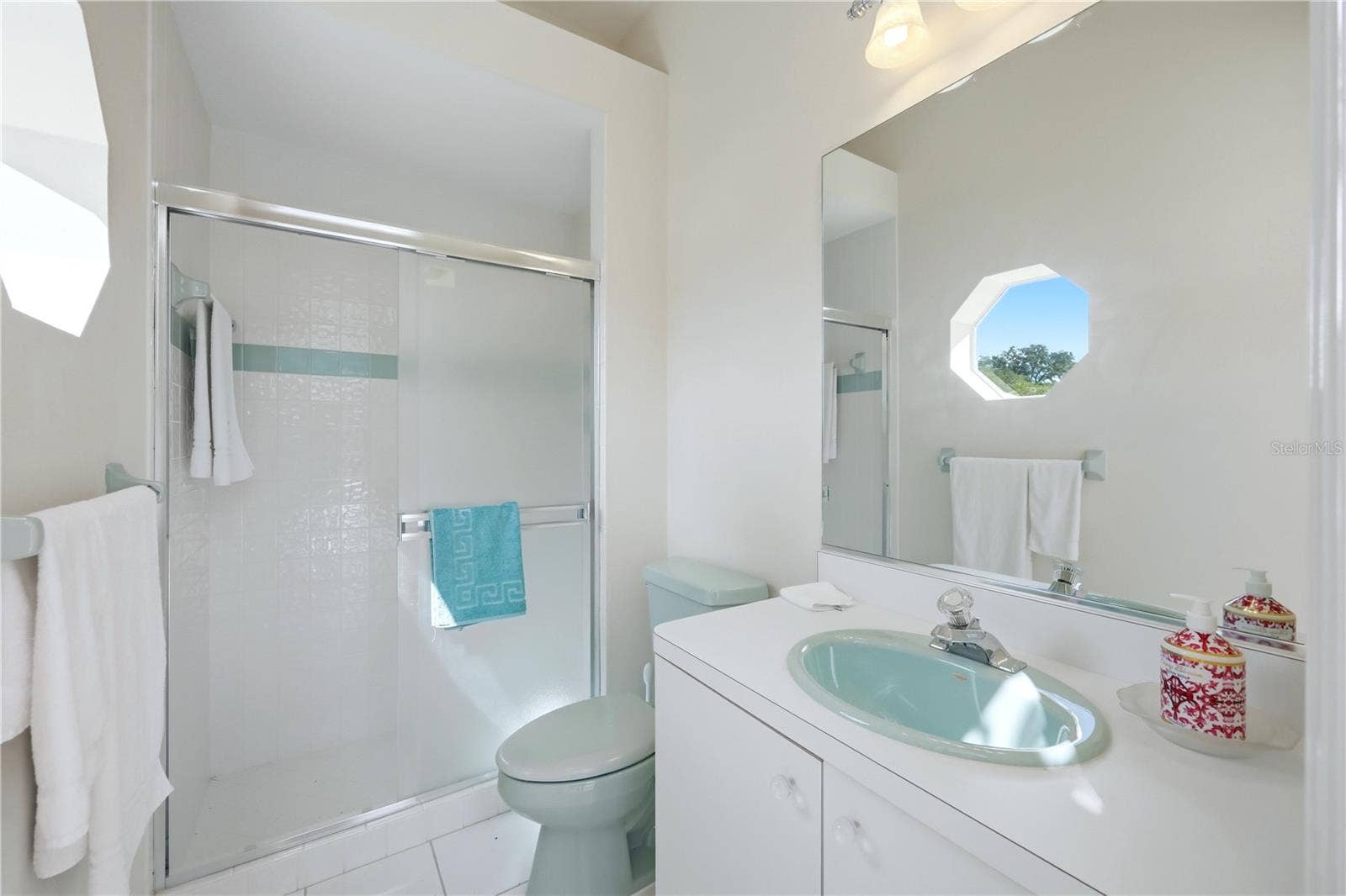 7502 EATON COURT, University Park, FL 34201 Pool Bath