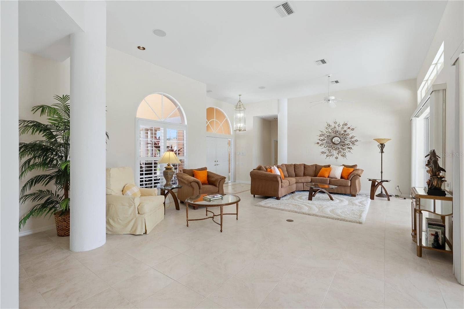 7502 EATON COURT, University Park, FL 34201 Living Room/Dinning Area
