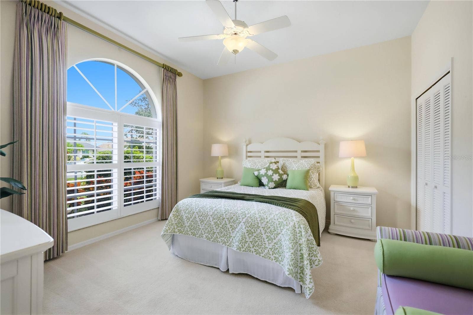 7502 EATON COURT, University Park, FL 34201 Guest Room with Ensuite Bathroom