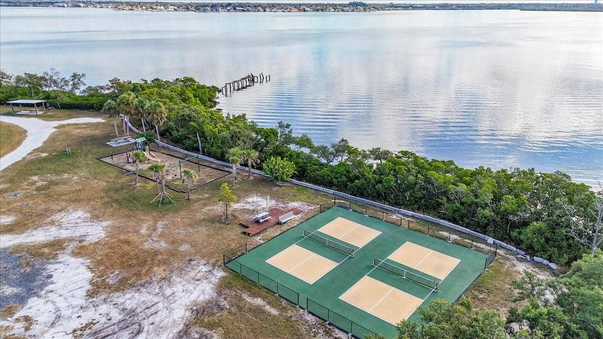 71 ISLAND COURT, Terra Ceia, FL 34250 71 ISLAND COURT, Terra Ceia, FL 34250