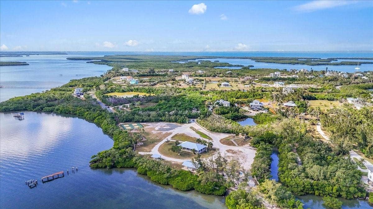 71 ISLAND COURT, Terra Ceia, FL 34250 71 ISLAND COURT, Terra Ceia, FL 34250