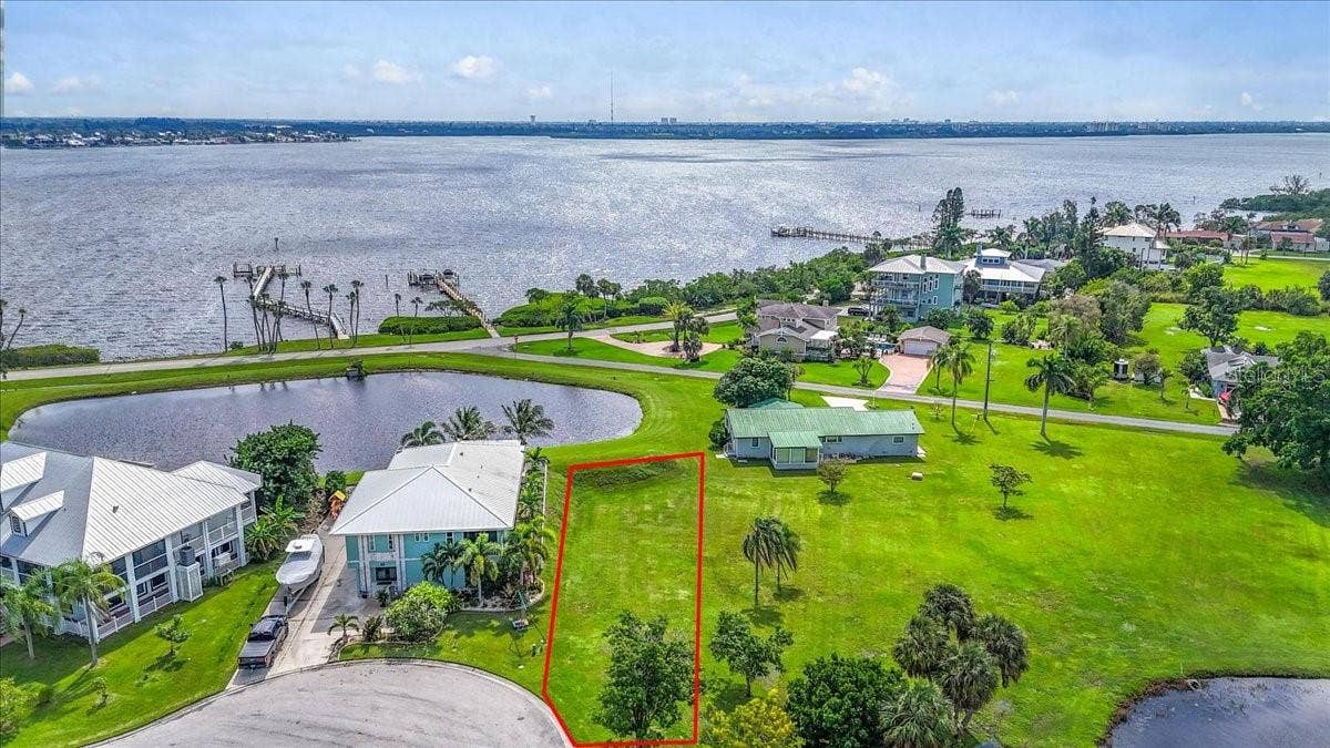 71 ISLAND COURT, Terra Ceia, FL 34250 71 ISLAND COURT, Terra Ceia, FL 34250