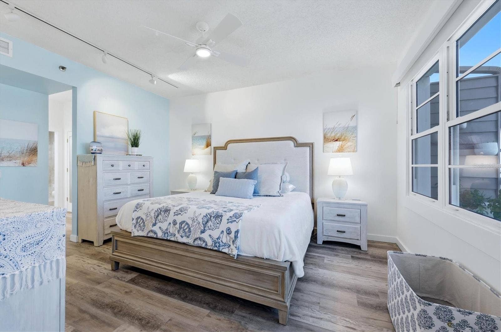 615 DREAM ISLAND PLACE, #212, Longboat Key, FL 34228 Primary Bedroom