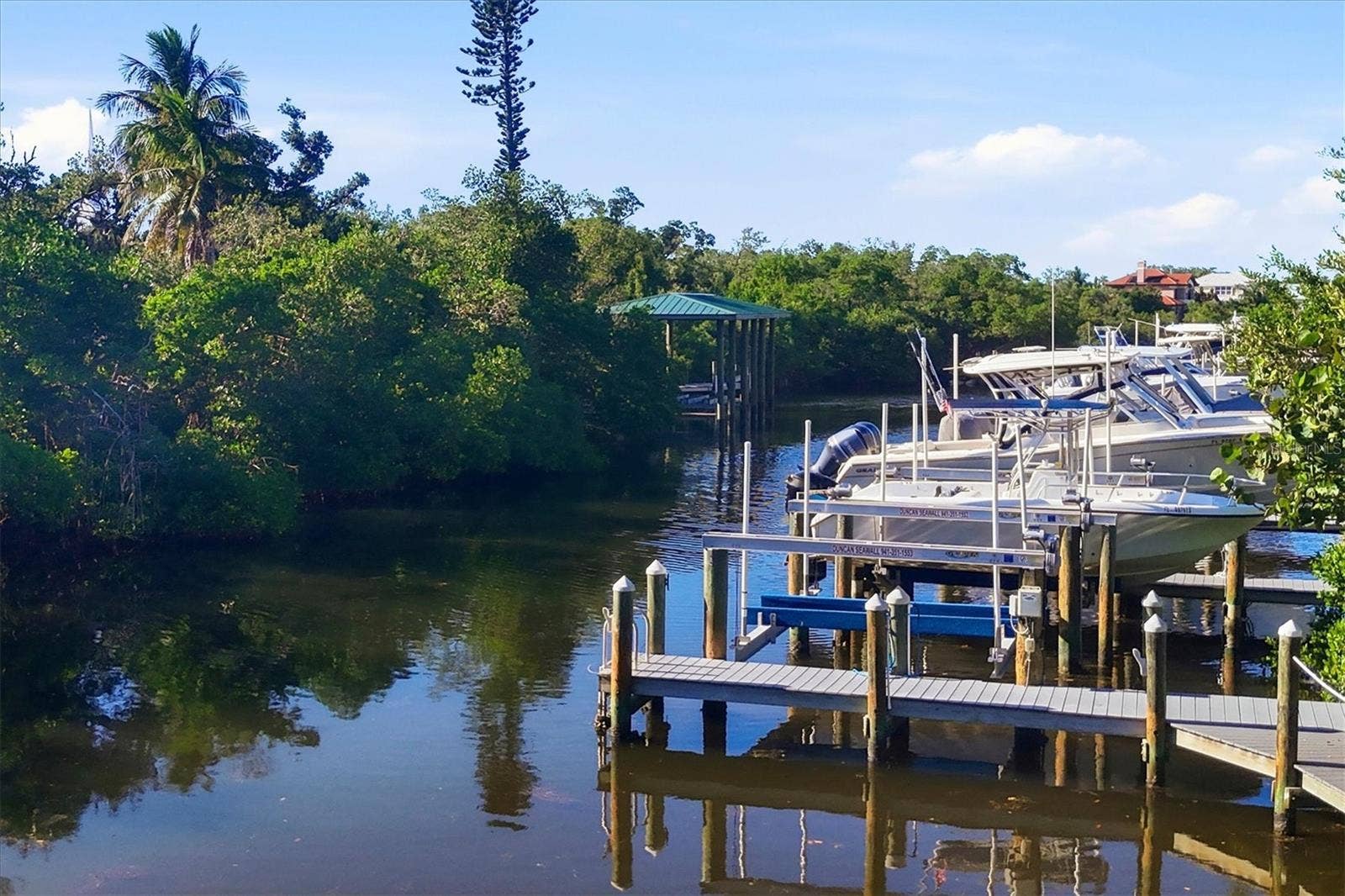 615 DREAM ISLAND PLACE, #212, Longboat Key, FL 34228 Private and protected deed dock space