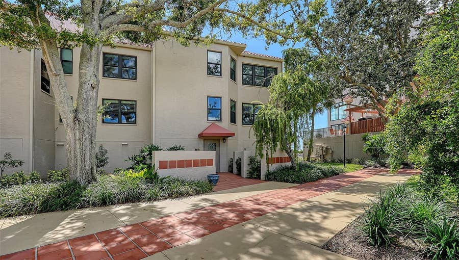 Property photo for Bradenton, FL