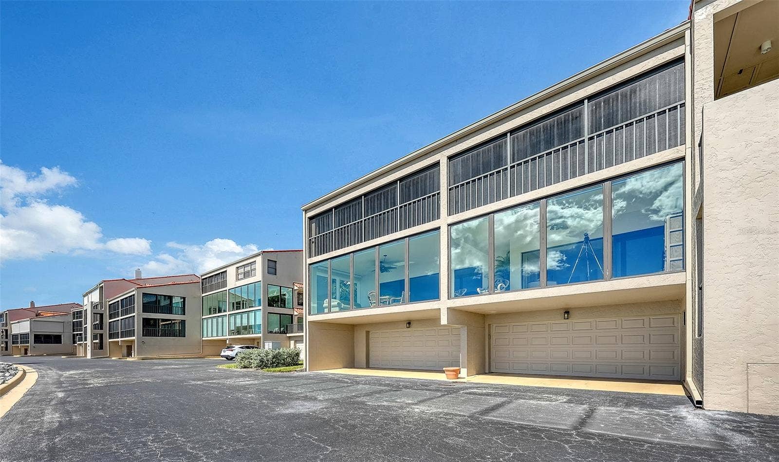 4533 BAY CLUB DRIVE, #11, Bradenton, FL 34210 4533 BAY CLUB DRIVE, #11, Bradenton, FL 34210